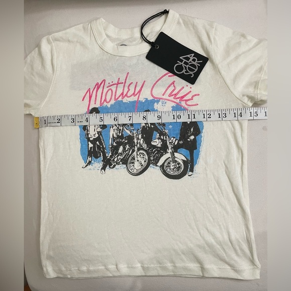 NWT Chaser Motley Crue graphic Tee Ivory Size XXS World Tour 87 - Picture 9 of 10